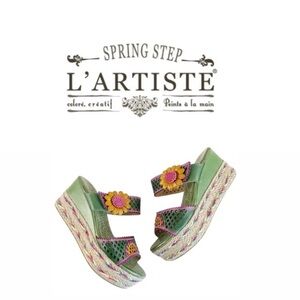 L’Artiste VIRGIE Sunflower Platform Wedge Sandals